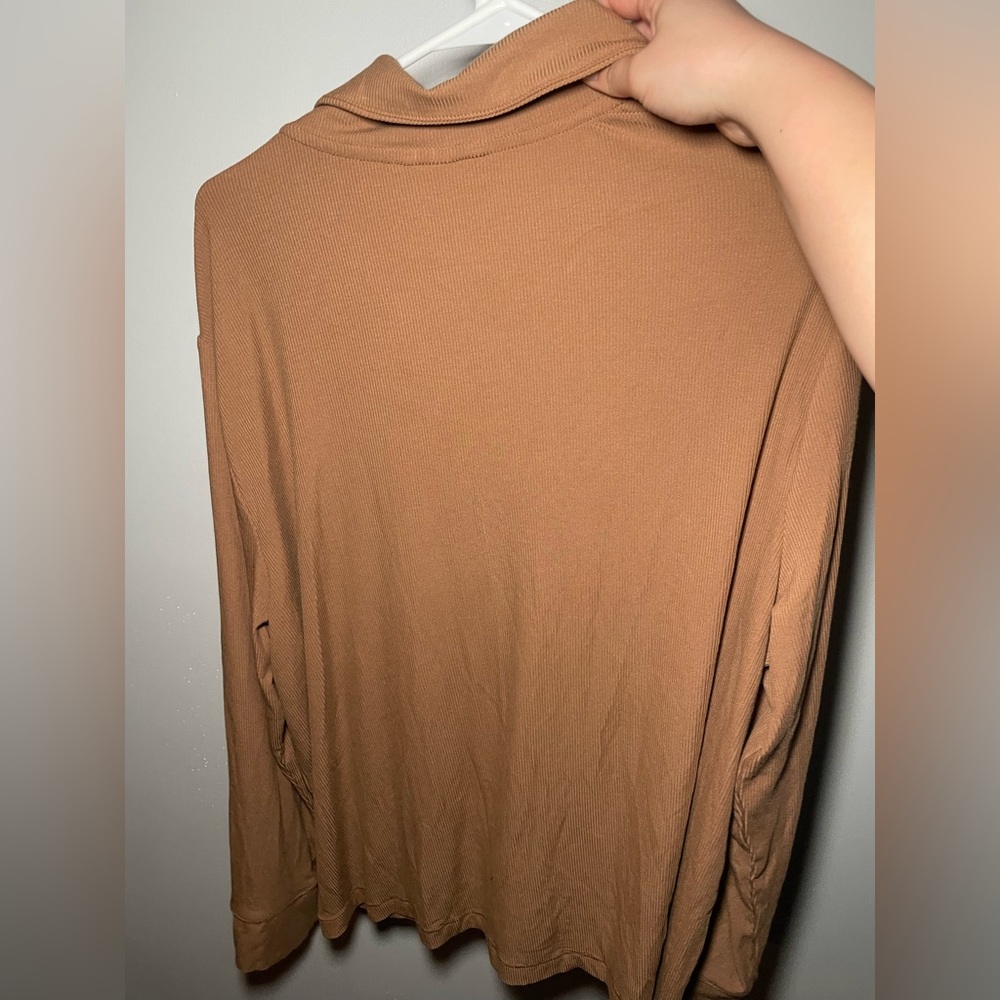 SKIMS Soft Lounge Sleep Set | Camel - Picture 6 of 10